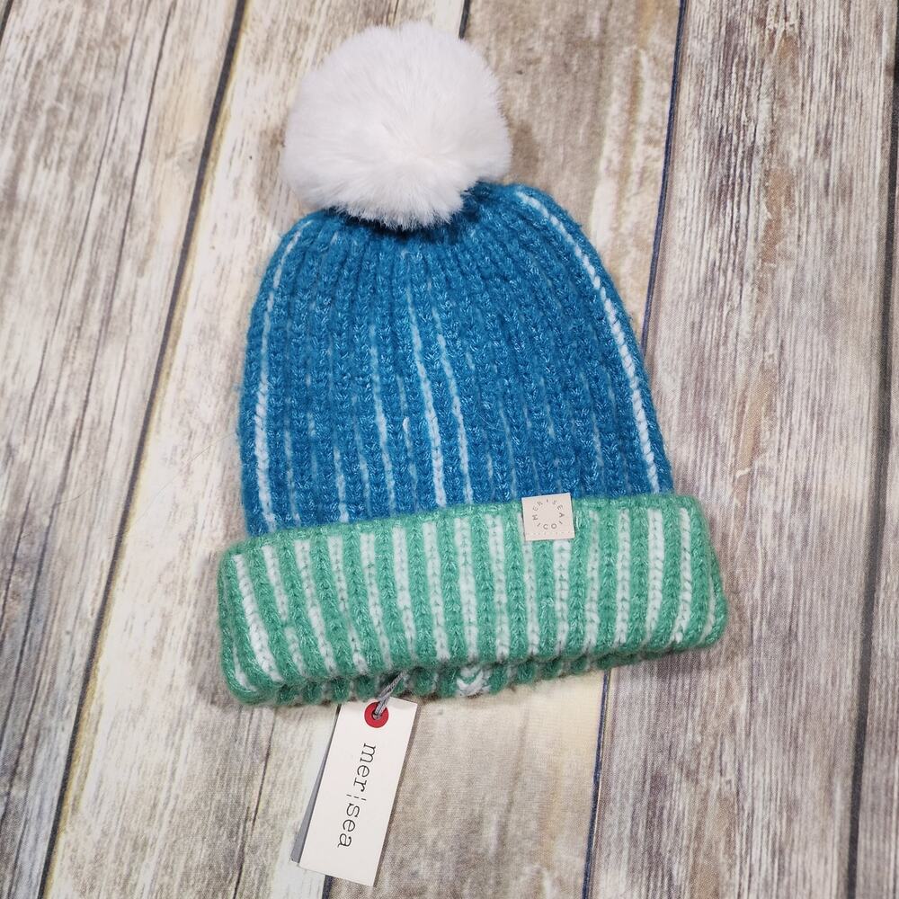 Mer Sea NWT oh so cozy beanie with‎ pom soft knit stocking hat one size